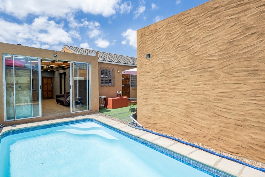 5 Bedroom Property for Sale in Dennemere Western Cape